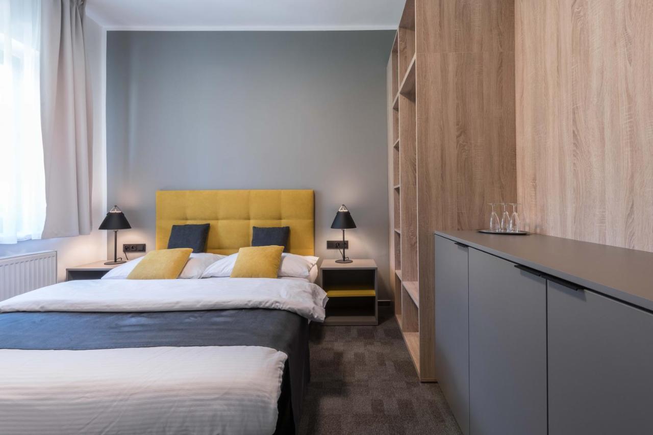Double Room,1008115933:JPEG